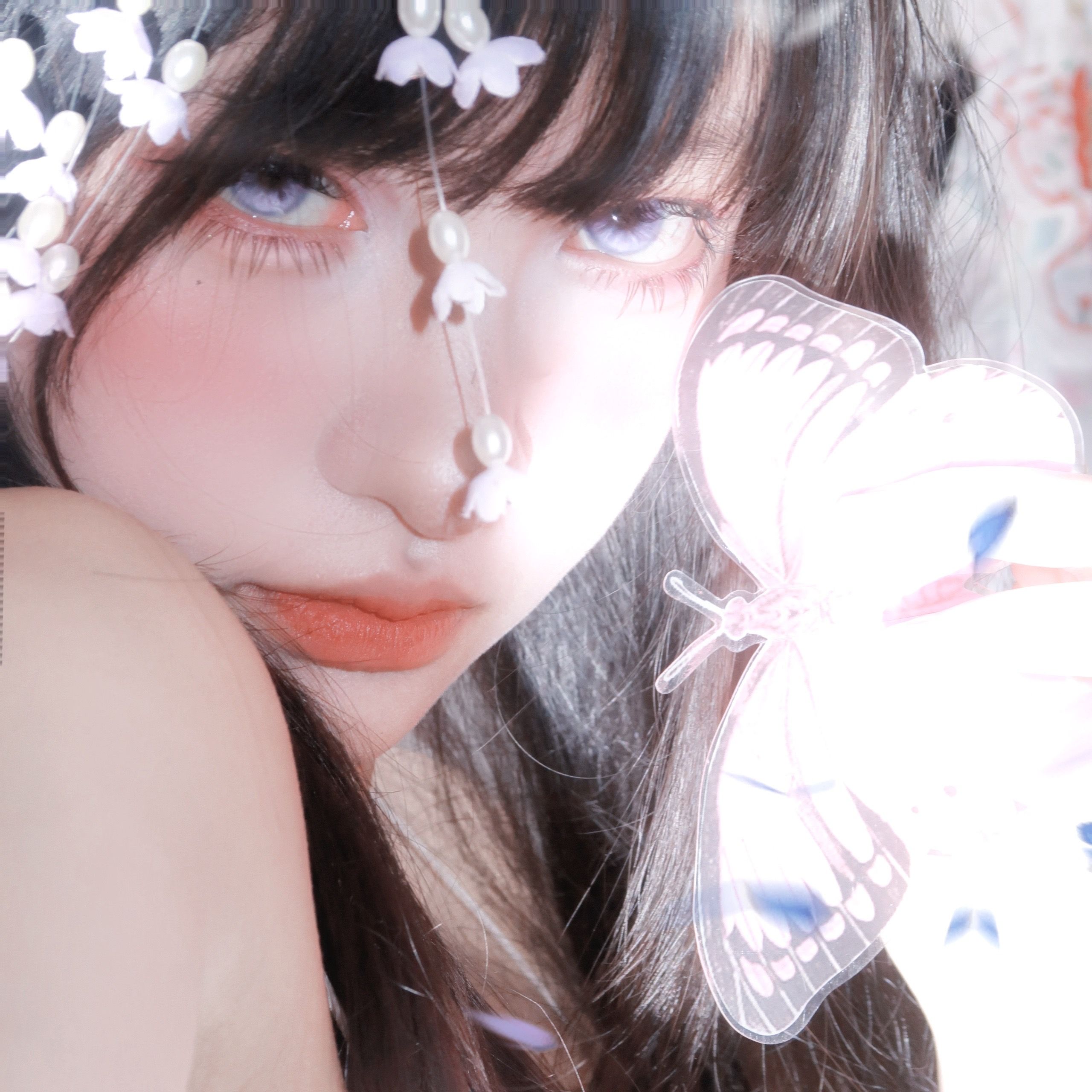 dy@奶盖哦 迷雾。#怼脸拍 #分享照片 #网感自拍  第1张